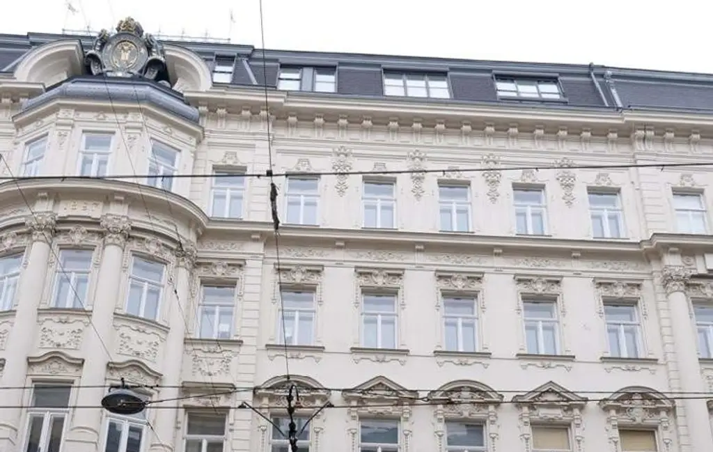 Sanierte Altbaubüros an der Wiedner Hauptstraße