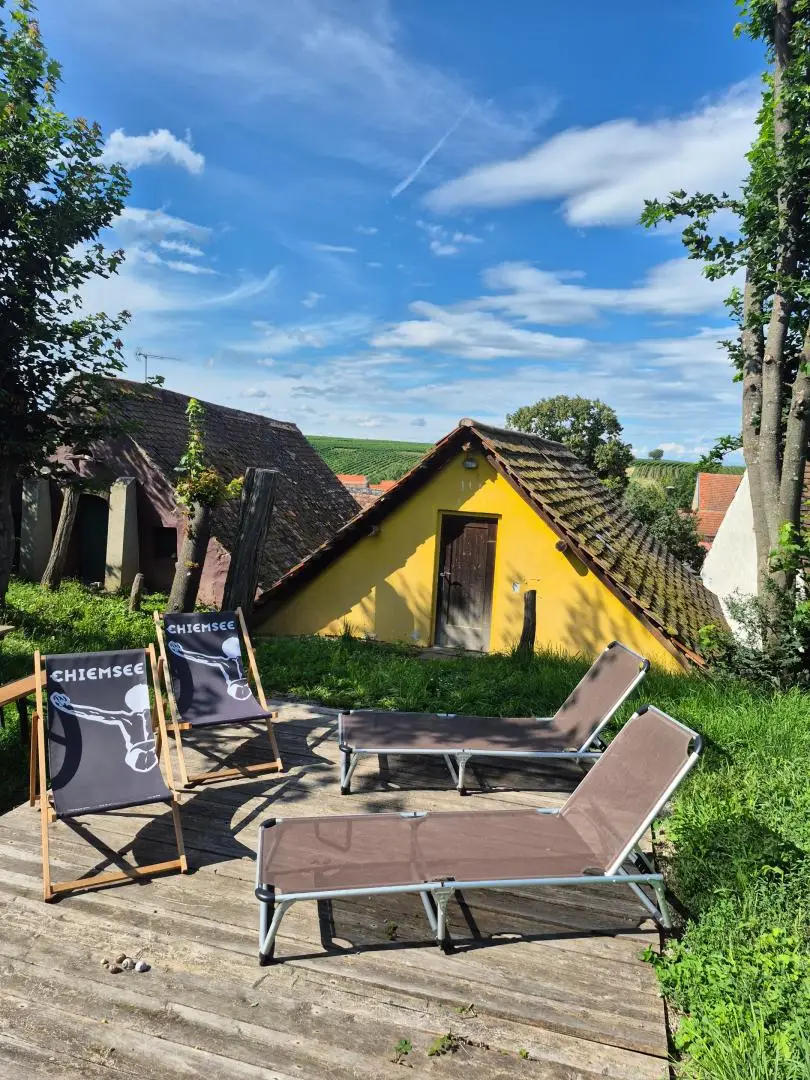 Aussen hinten Weinkeller 04 hoch