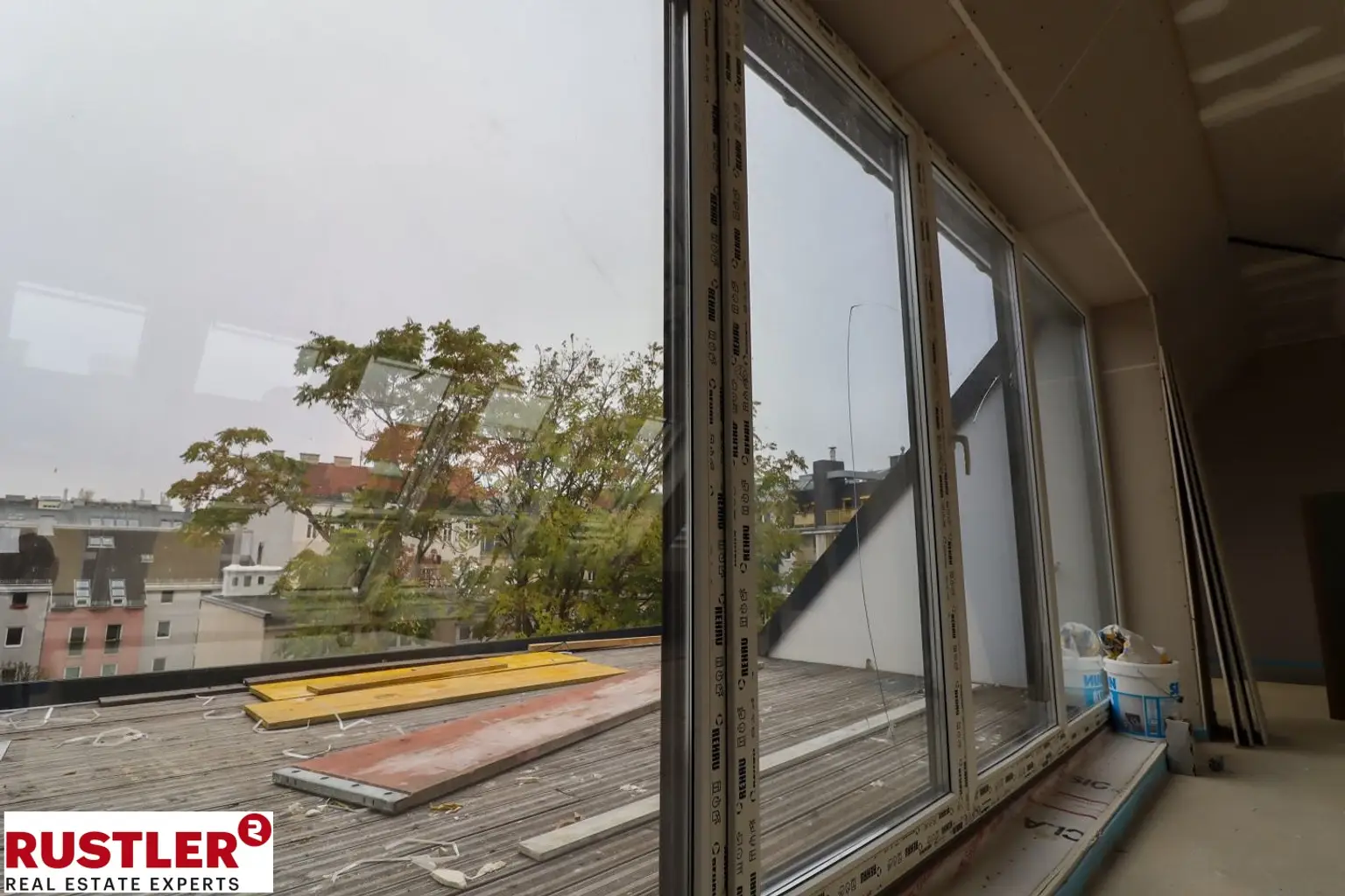 Altbaurenaissance mit Dachgeschossausbau- Nähe Kutschkermarkt