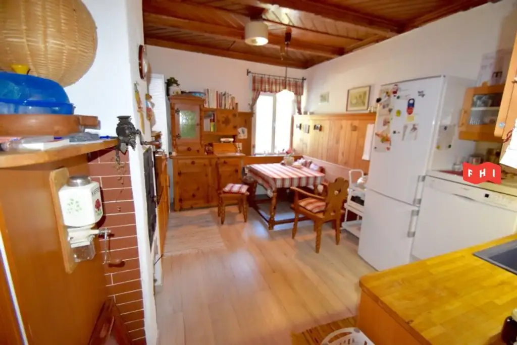 Bauernhausidylle im Wienerwald nahe dem Naturpark Föhrenberge