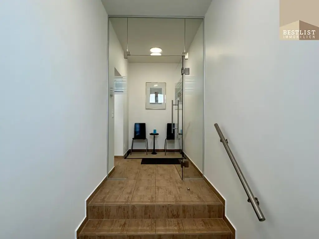 Top-Ordination in Baden für bis zu 3 Ärzte