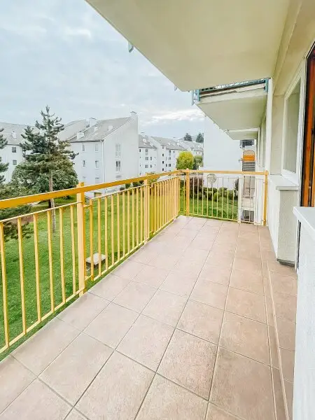 HELLE WOHNUNG MIT TG I BALKON I FAMILIENFREUNDLICH I GEPFLEGT I BADEWANNE I LICHTDURCHFLUTET I  ZENTRAL I PROJEKT WOHNEN