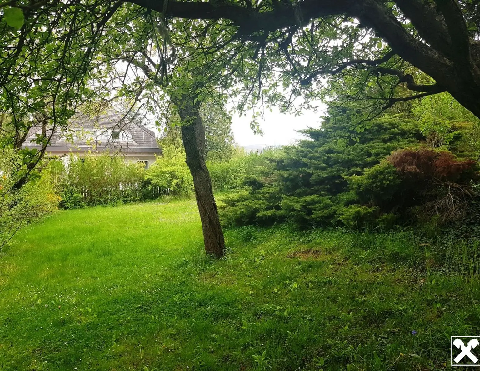 RARITÄT ZUR GELDANLAGE: TRAUMGRUNDSTÜCK OHNE BAUZWANG MIT SOMMERHAUS