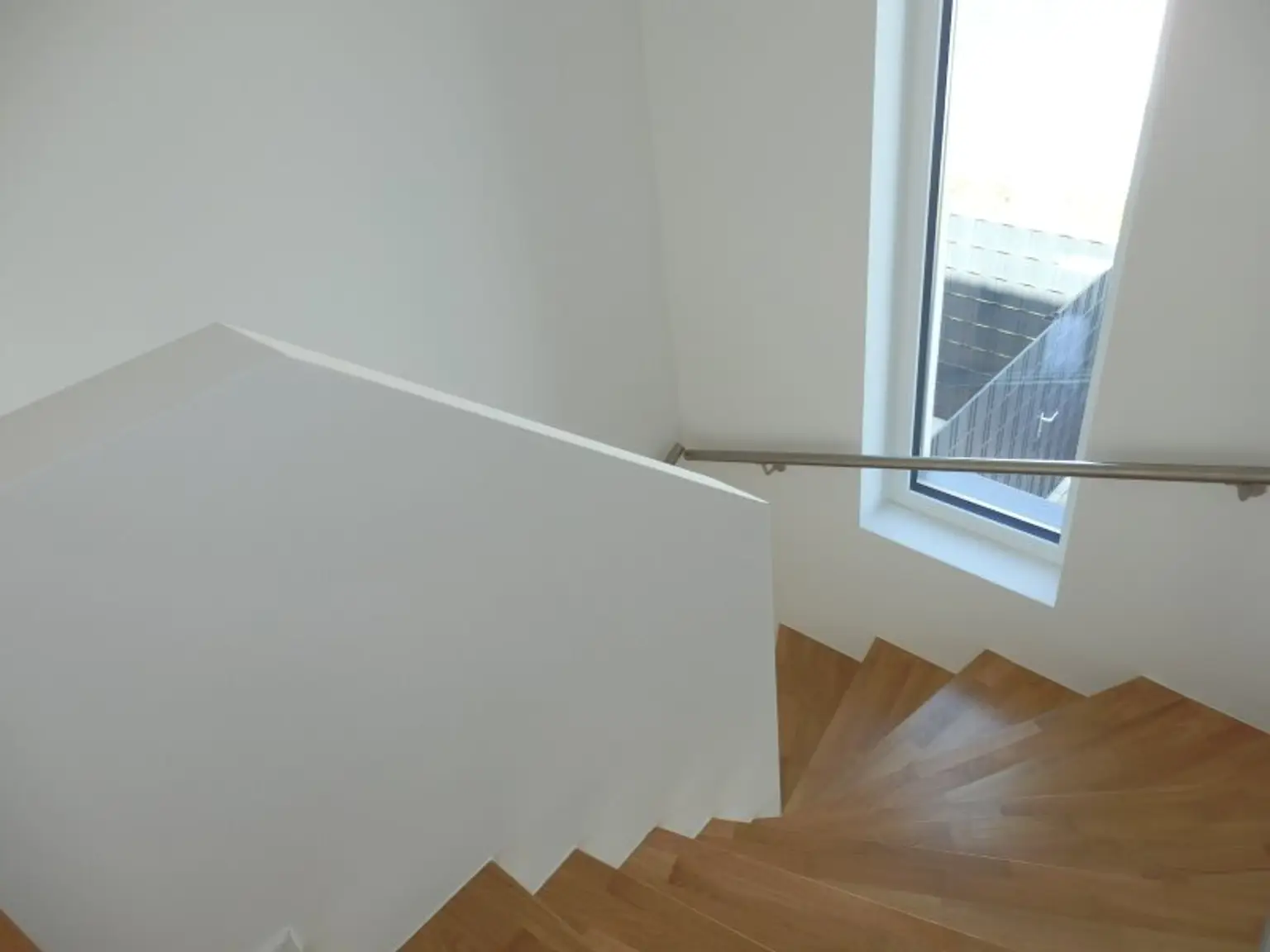 Topmodernes ZWEITBEZUGHAUS, 5 Zimmer, Garten, Stellplatz !!