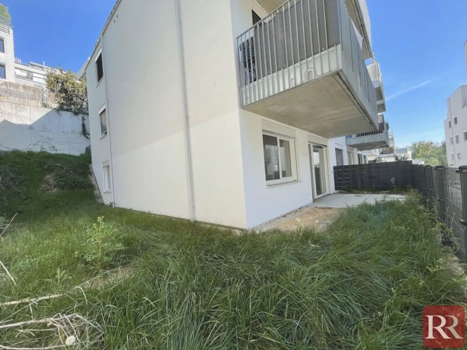 Moderne Wohnung, 3 Zimmer, großer Garten