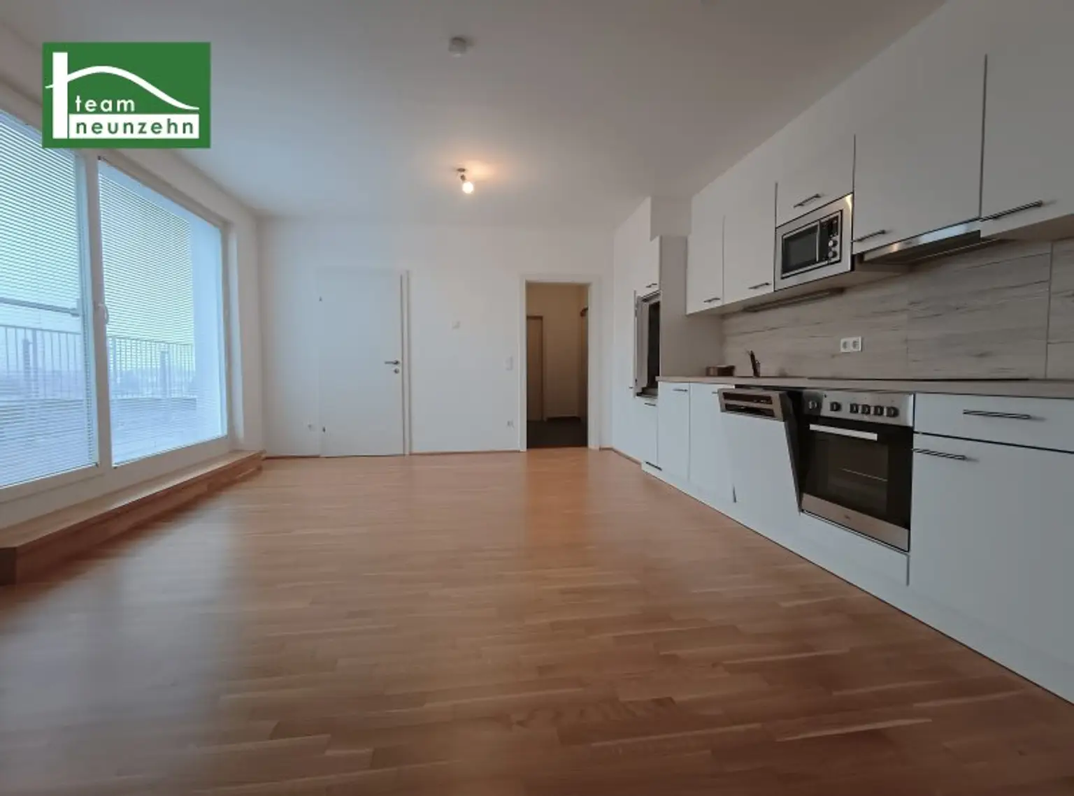 Wundervolle Dachgeschosswohnung mit großer Dachterrasse