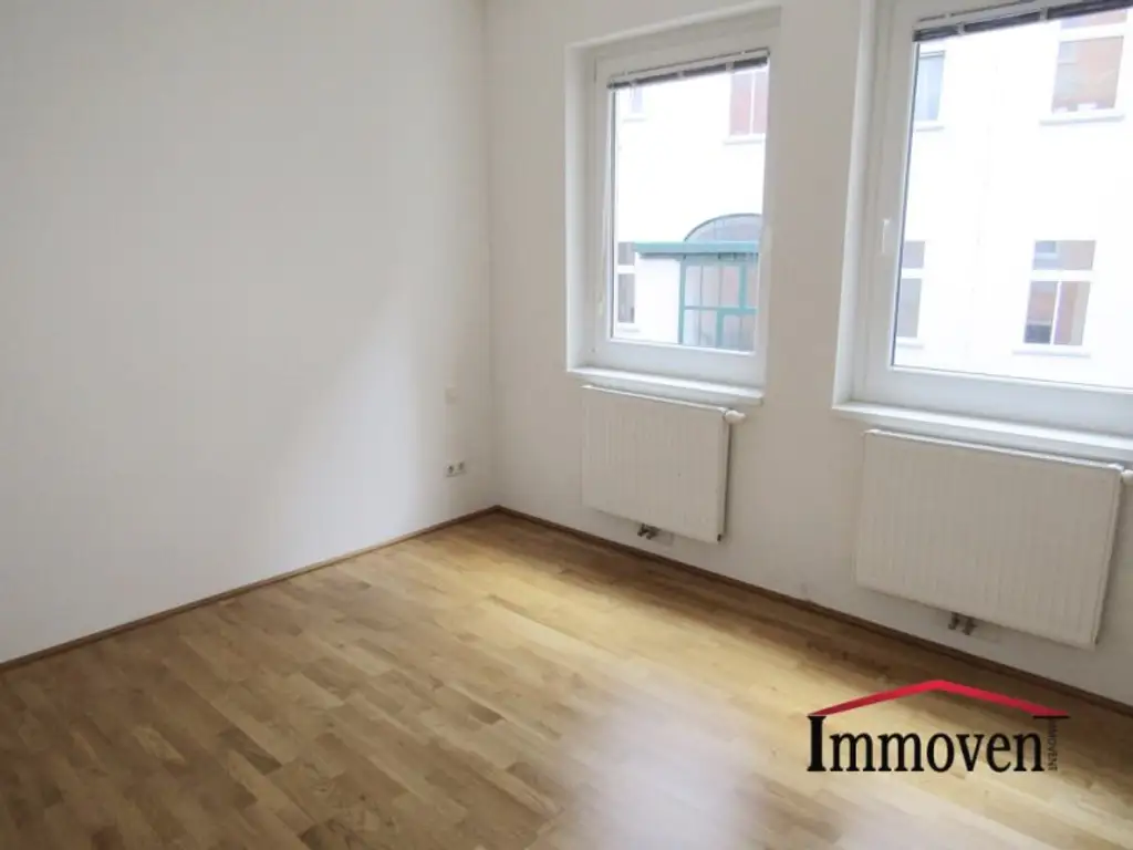 RUHELAGE -  2-Zimmerwohnung mit Balkon! (Mietbeginn 01.03.2026)