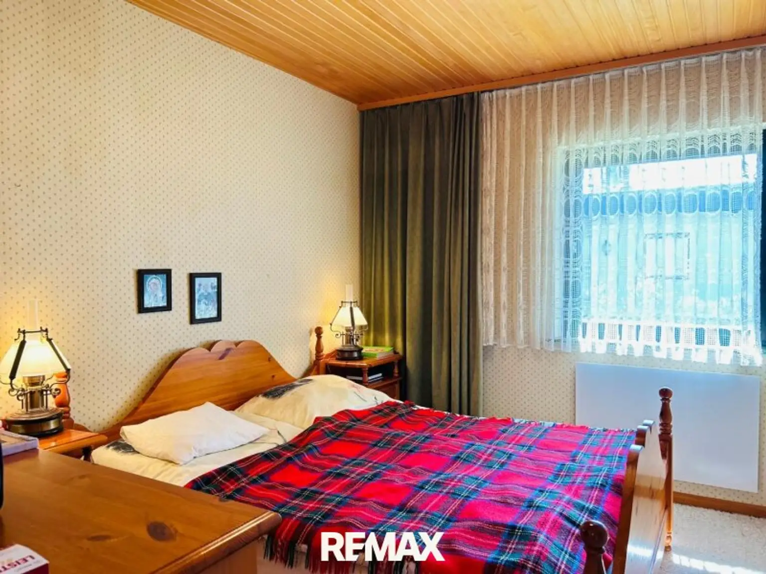 12 Schlafzimmer