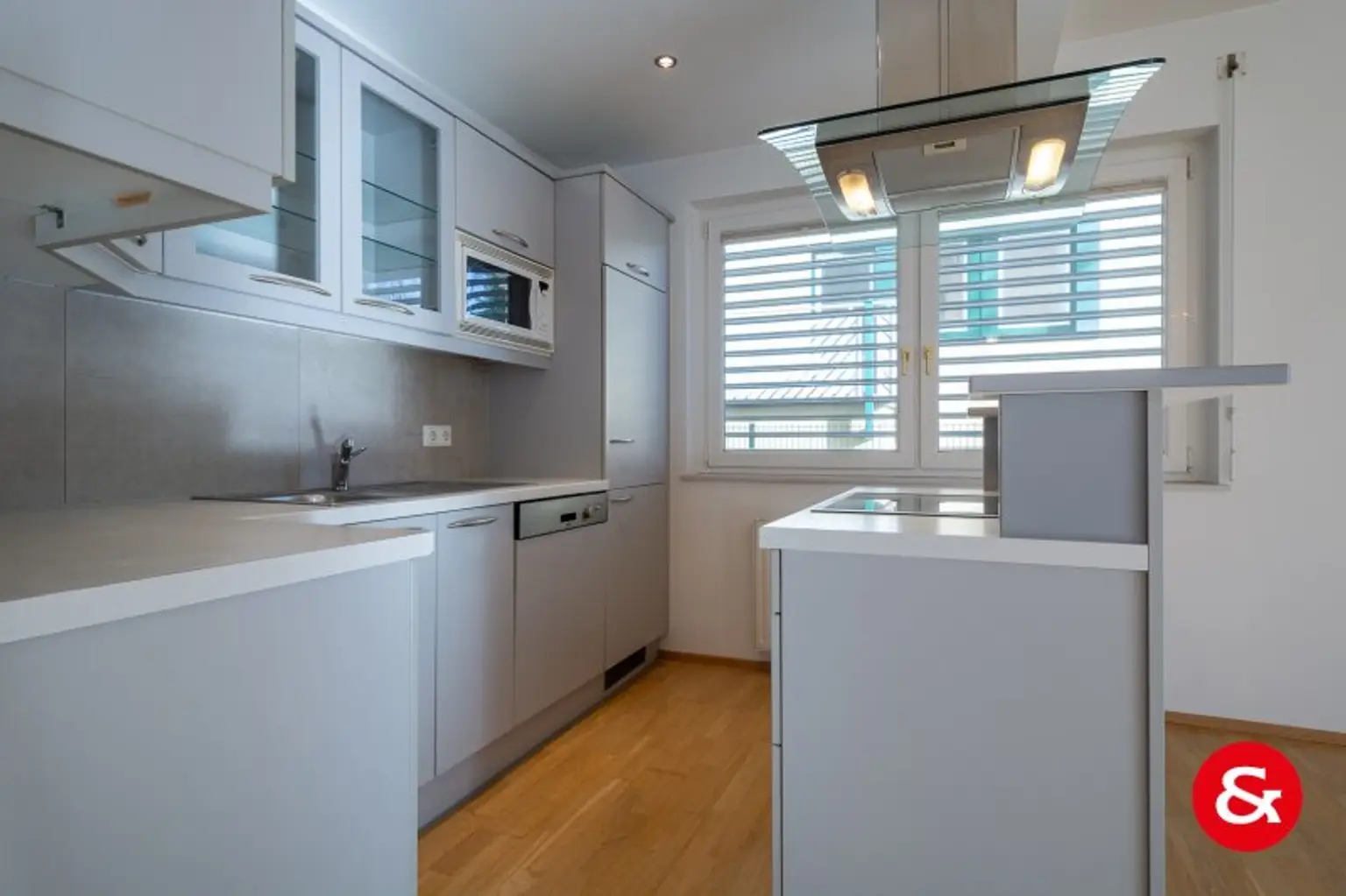 UNBERFISTETE Gartenwohnung mit Hobby/SPA-Ebene und 2 Garagenplätzen!