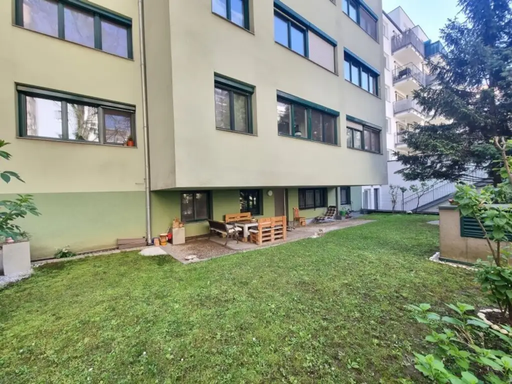 Bereit für den Einzug - Zentrale 3-Zimmer-Wohnung mit separater Küche - Ideal für Familien oder WGs!