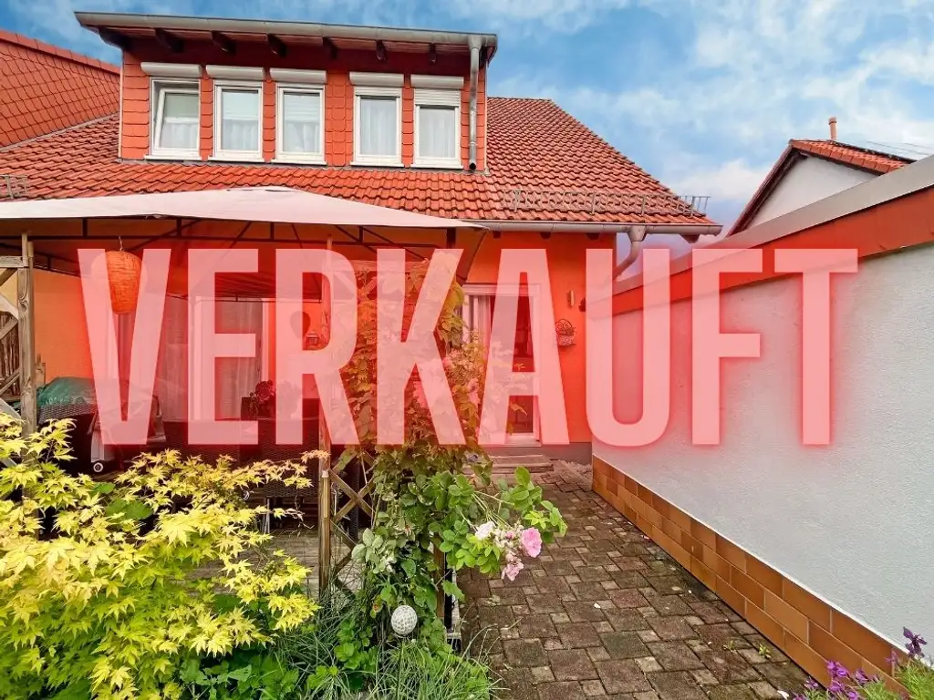 Moderne Doppelhaushälfte in Gießen-Wieseck