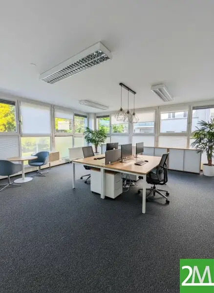 Beispielhafte Büroeinrichtung (KI-generiert)