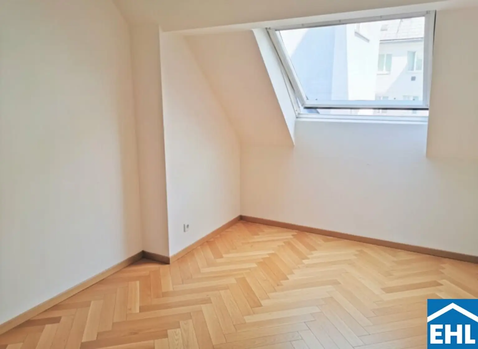 Großzügige 2 Zimmerwohnung im schönen 4. Wiener Gemeindebezirk!