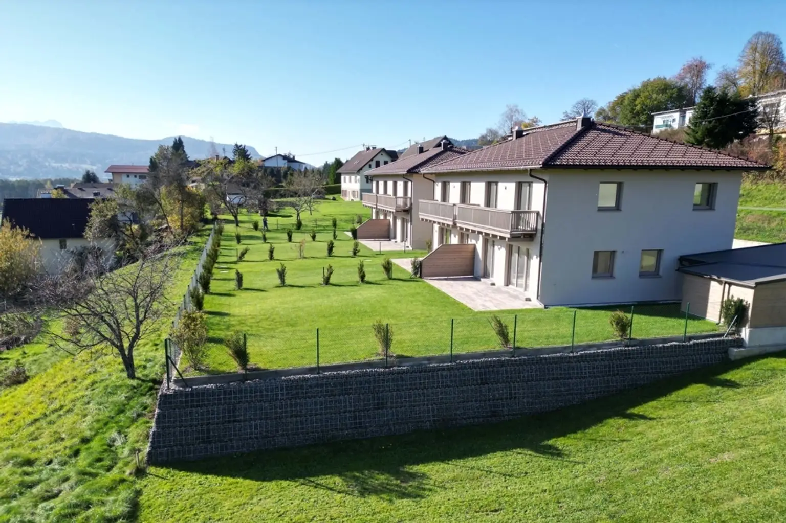 Neubau-Erstbezug: Doppelhaushälften in Naturlage mit Südblick
