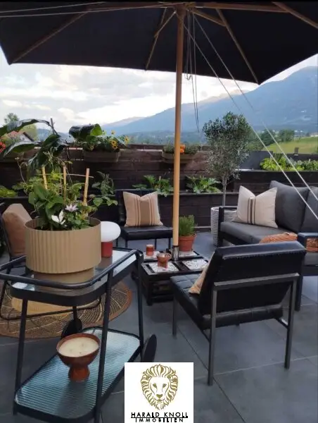 Wohn- und Betriebsgebäude in Natters