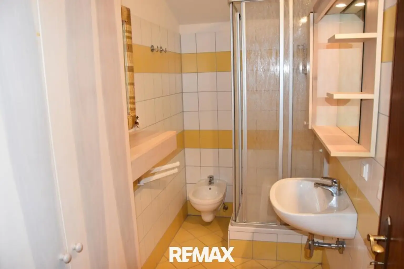 Bad-Dusche