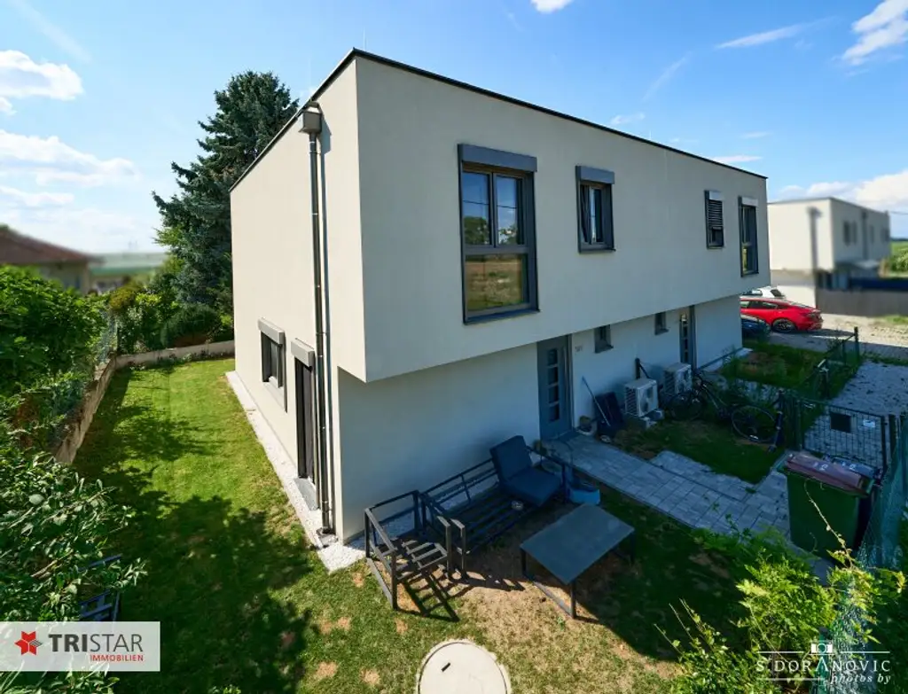 NEU! ++ FAMILIEN • EIGENNUTZER • ANLEGER ++ ERSTBEZUG IN RUHIGER GRÜNLAGE ++ FAMILIENFREUNDLICHES HAUS MIT STELLPLATZ & EINBAUKÜCHE ++ 1220 WIEN ++