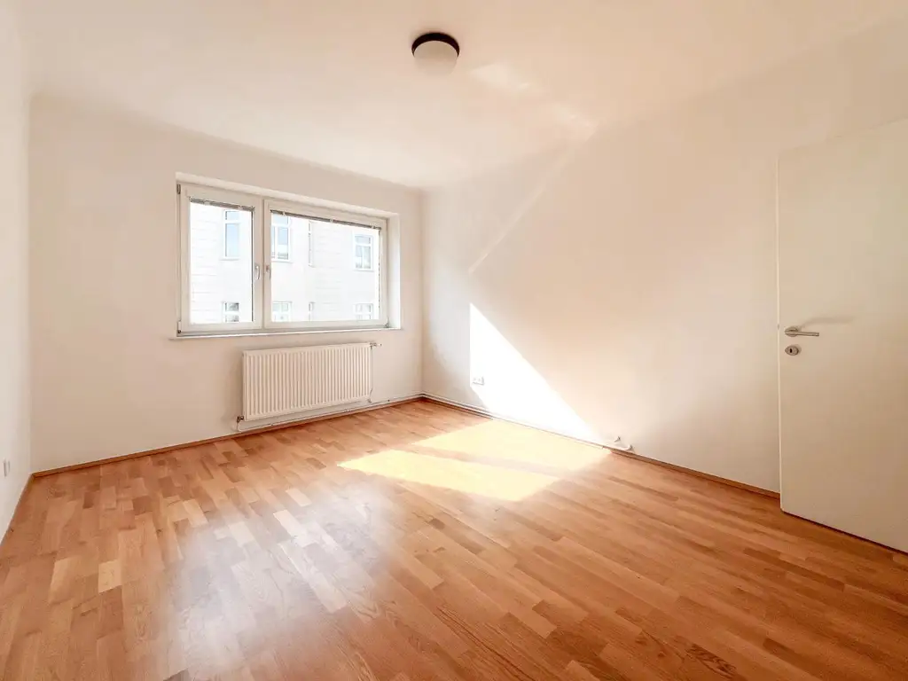 “Einziehen & Wohlfühlen! 2-Zimmer nähe Alois-Drasche-Park!“
