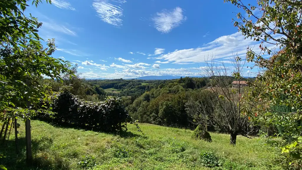 SLOWENIEN!!! Sanierungsbedürftiges Knusperhäuschen in einmaliger Aussichtslage!