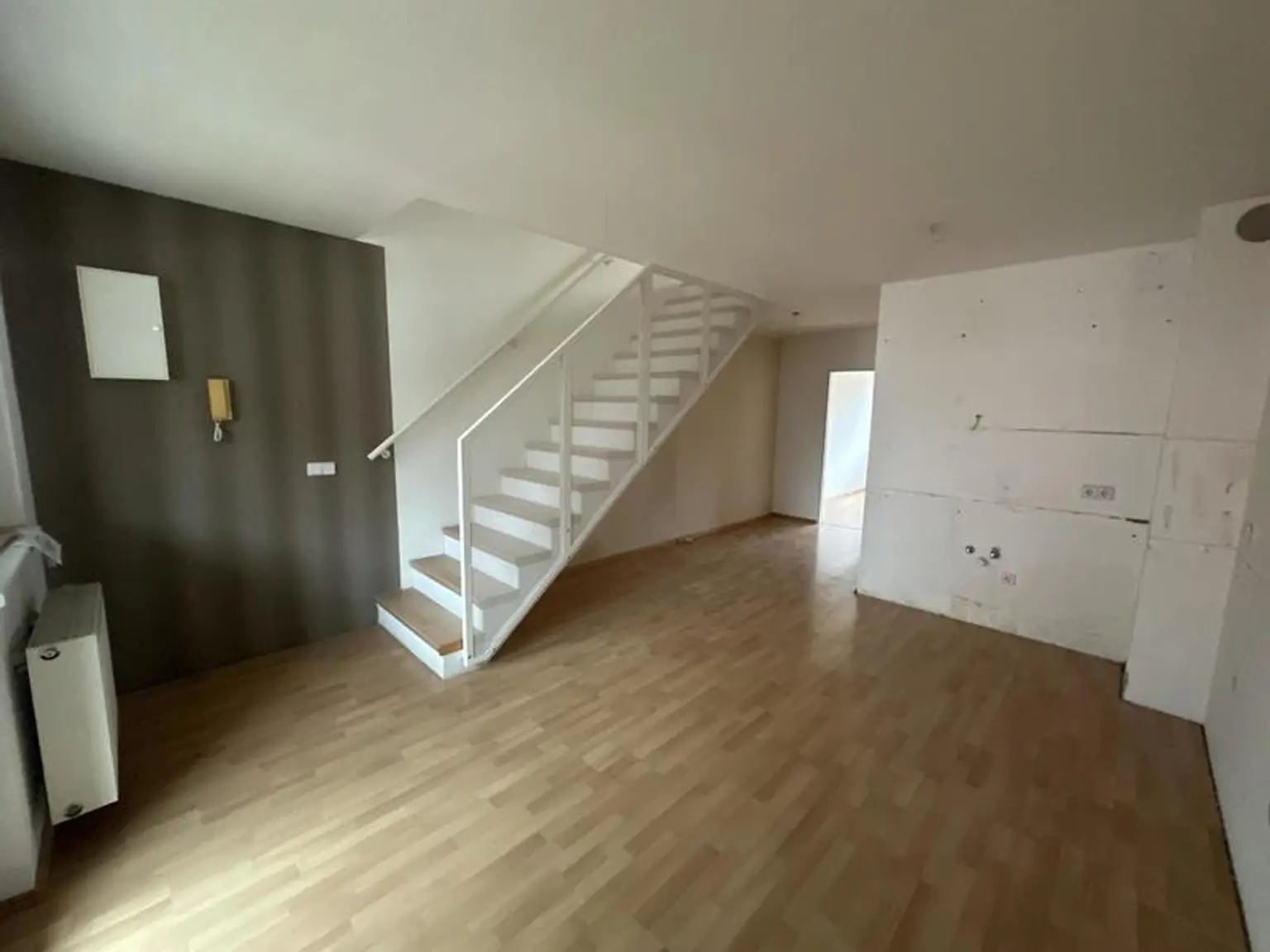 3 Zimmer Eigentum mit Terrasse Nähe Kagraner Platz