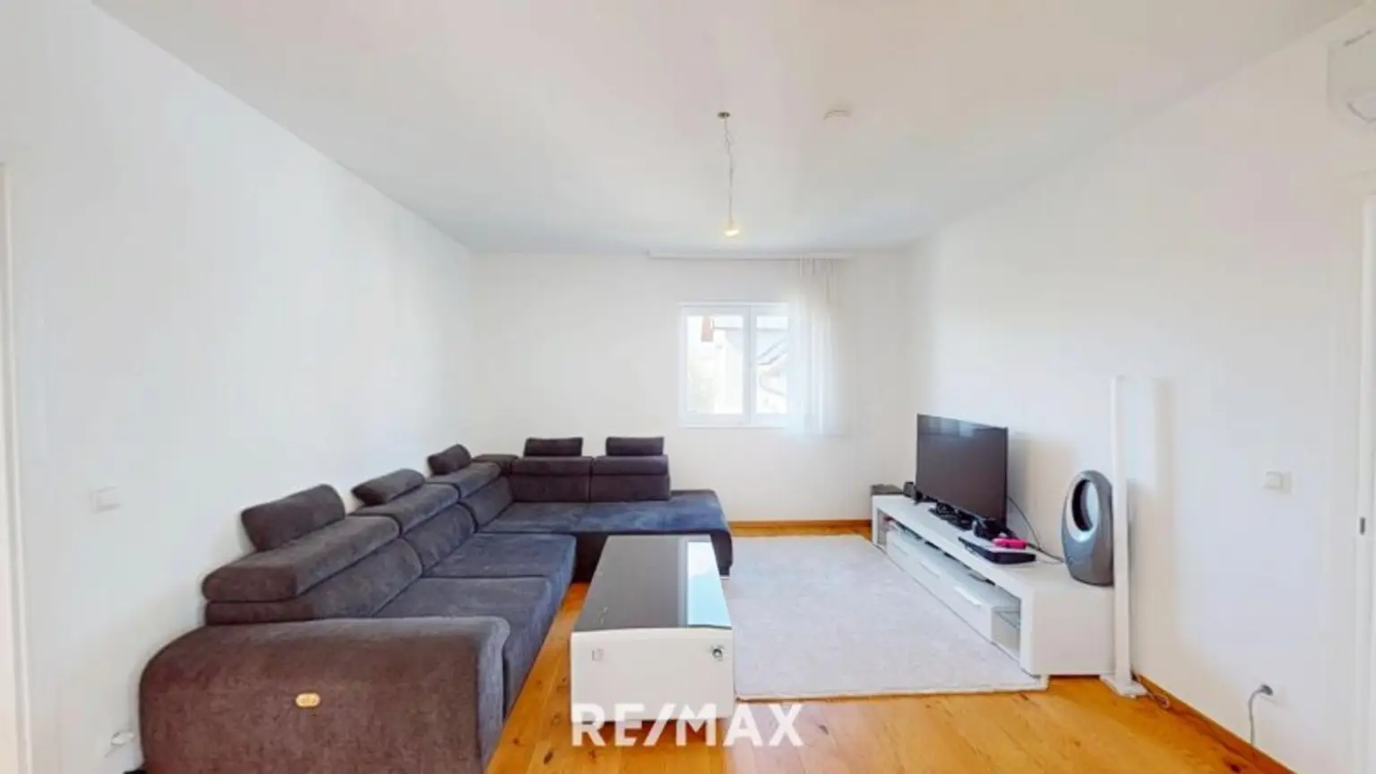 REPRÄSENTATIVE TRAUMVILLA IN BESTLAGE VON HIMBERG NÄHE WIEN & U1