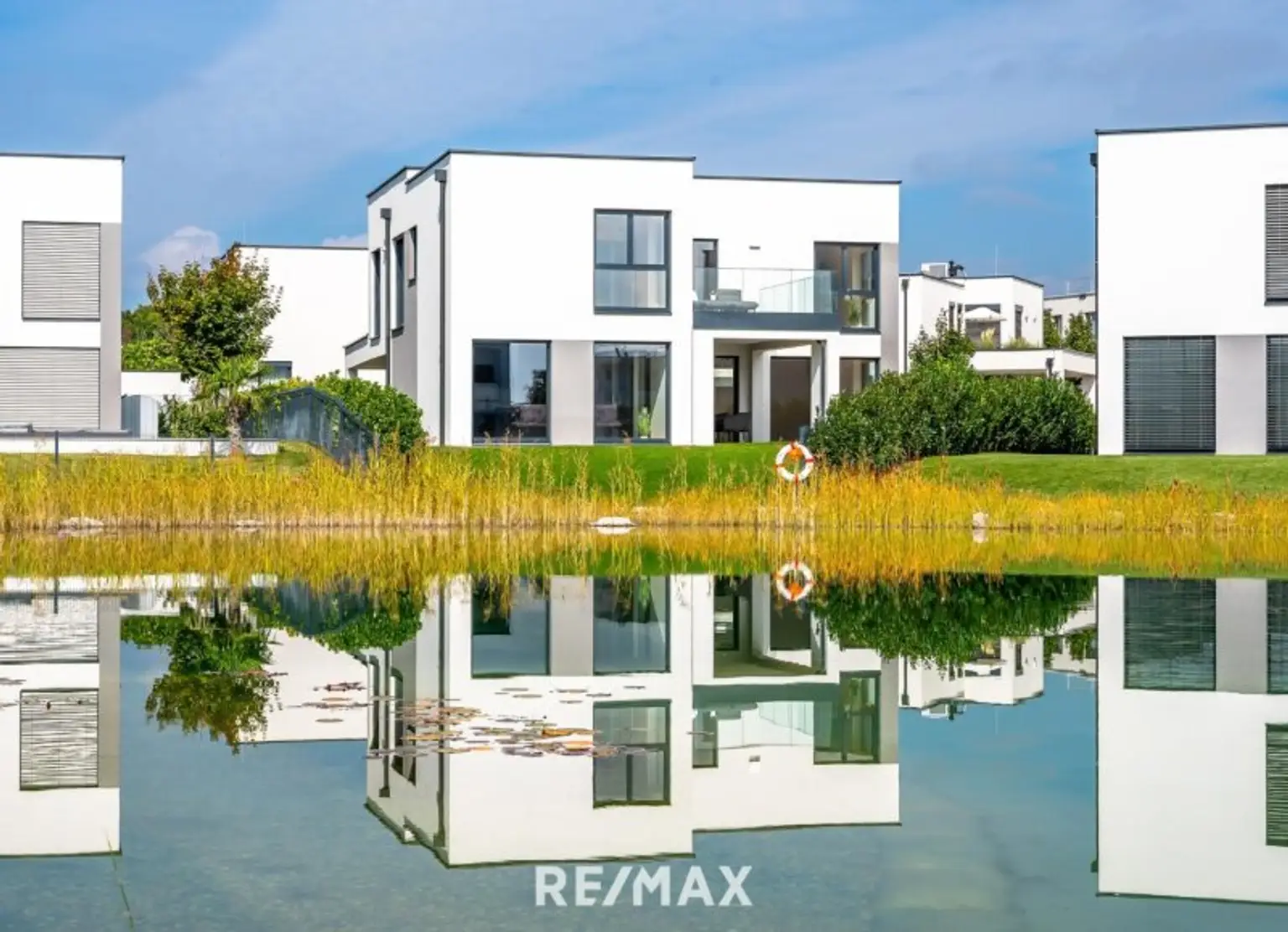 Leben pur! Exklusiv und natürlich zugleich. Im Sommer sonnen-,  im Winter eisbaden.