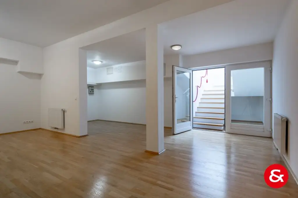 UNBERFISTETE Gartenwohnung mit Hobby/SPA-Ebene und 2 Garagenplätzen!