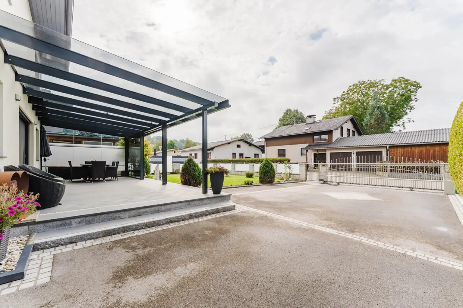 Modernes Einfamilienhaus in Regau!!