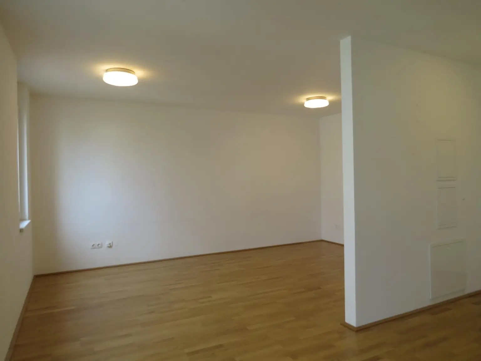 Blick auf Wohn-Schlafraum