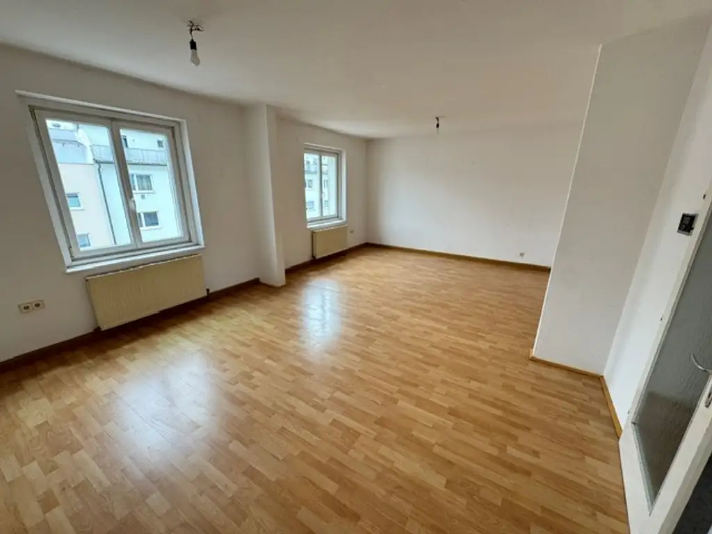 3 ZIMMERWOHNUNG IN DER HASNERSTRASSE - NÄHE HERZ-JESU KIRCHE