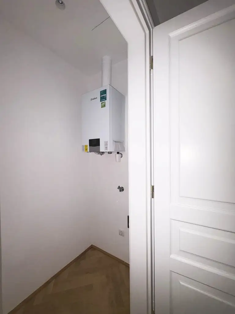 Erstbezug nach Sanierung -
Moderne 1 Zimmer Wohnung im Altbau
