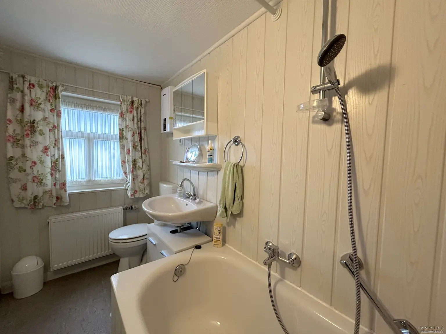 Bad EG Nebengebäude