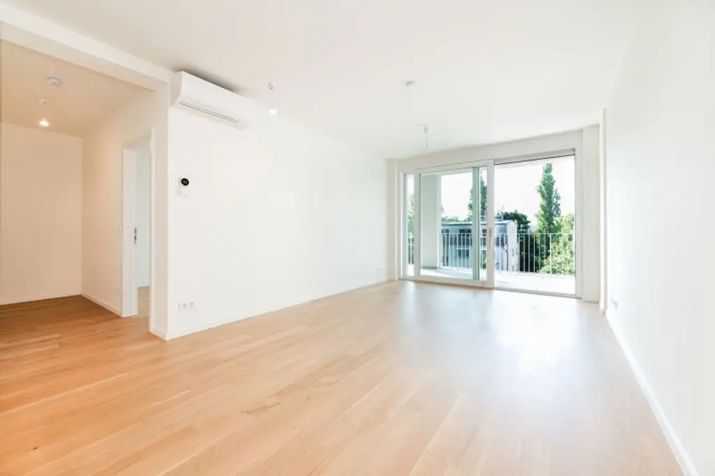 Ab Oktober! Erstbezug! Klimatisierte 2-Zimmer-Balkonwohnung inkl. Stellplatz zu vermieten!
