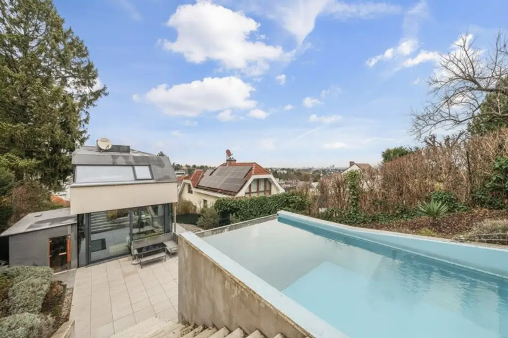 Architektenvilla mit Pool und Biosauna in 1230 Wien-Mauer