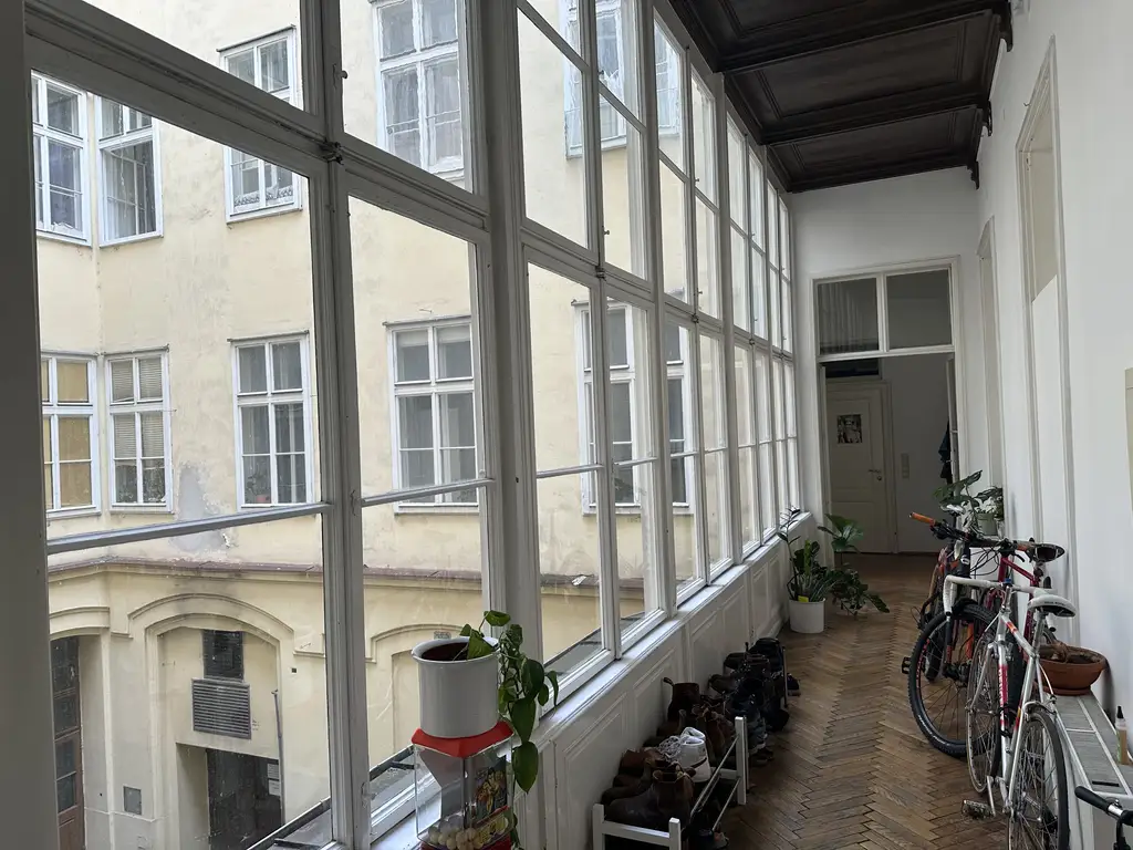 Großzügige WG oder Familienwohnung mitten in der Stadt