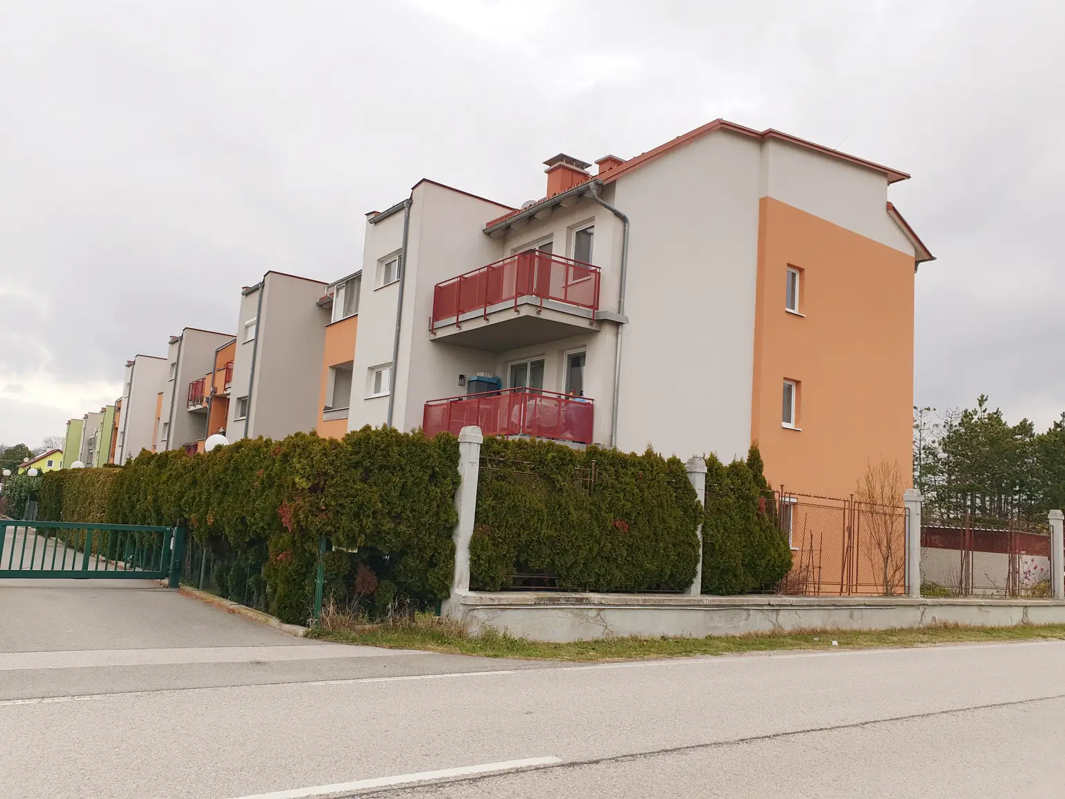 Möblierte 2 Zimmerwohnung mit Balkon zu vermieten!