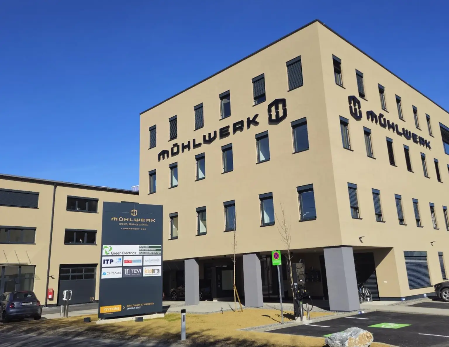 Neubau- Büro mit 59m² -Teeküche, Klimaanlage und 3,5 kWp Photovoltaik im Mietpreis inkludiert, Hallenflächen auch vorhanden, 2 Minuten von der Autobahnabf. Gleisdorf entfernt