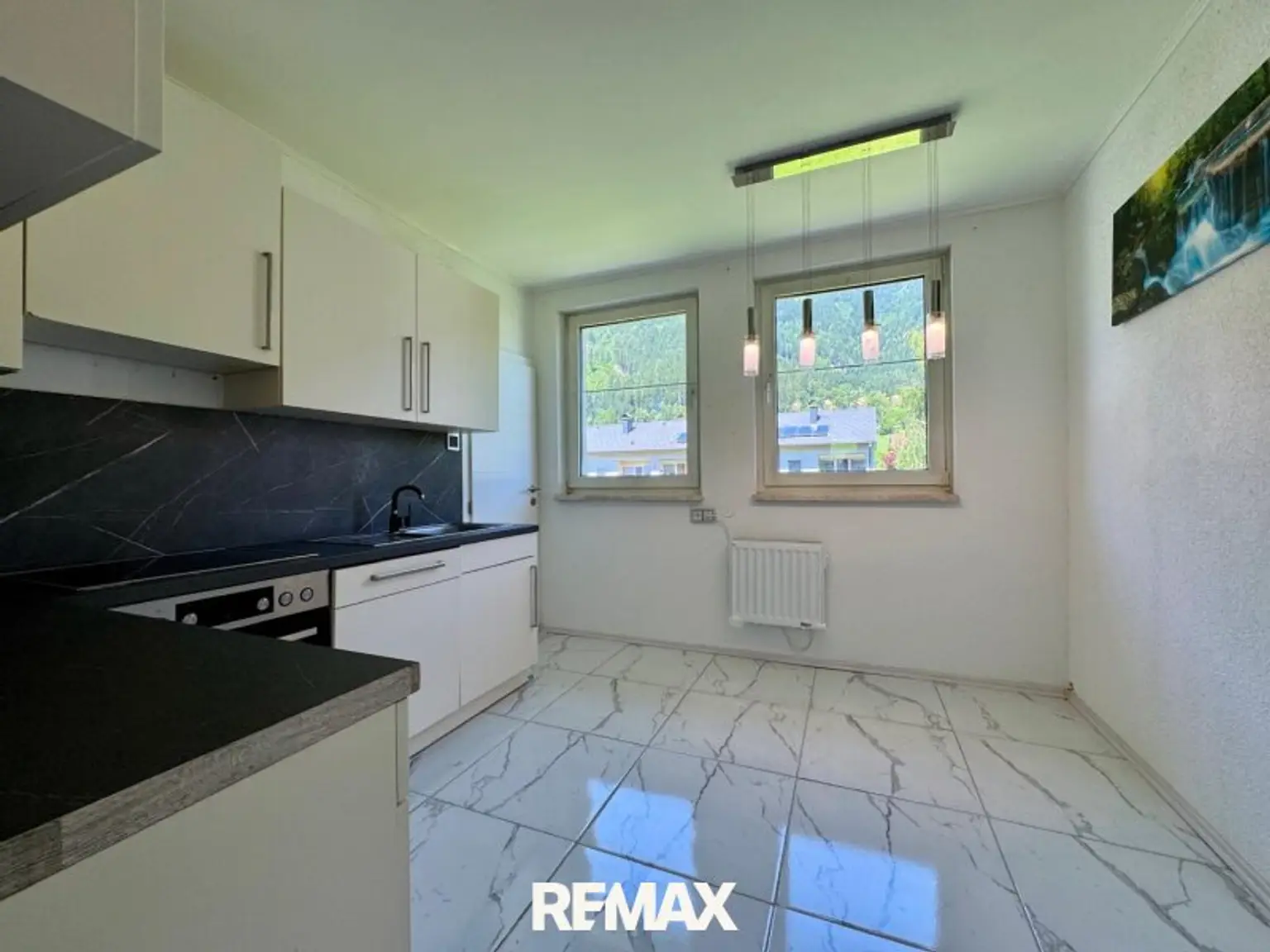 Küche mit Essbereich