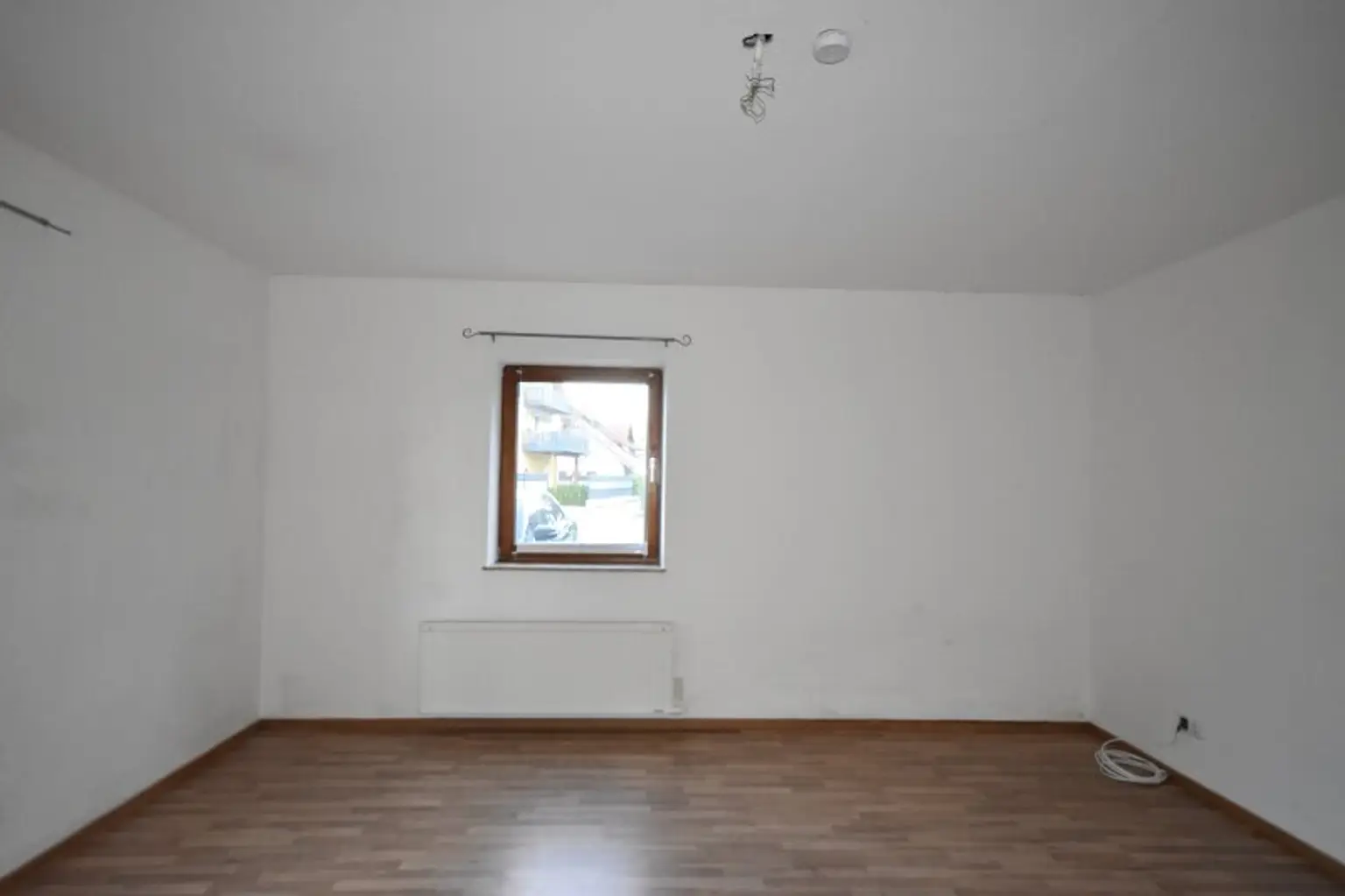 Wohn- Schlafzimmer - Kleine gemütliche Garconniere mit Terrasse und Garten Miete Grödig Salzburg