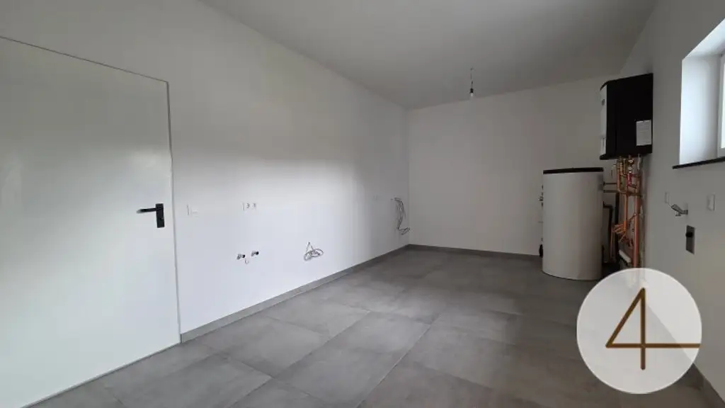 Romantische Abende bei Kerzenschein, Lagerfeuer im Garten, 156 m2 Nutzfläche + Garage 40 m2