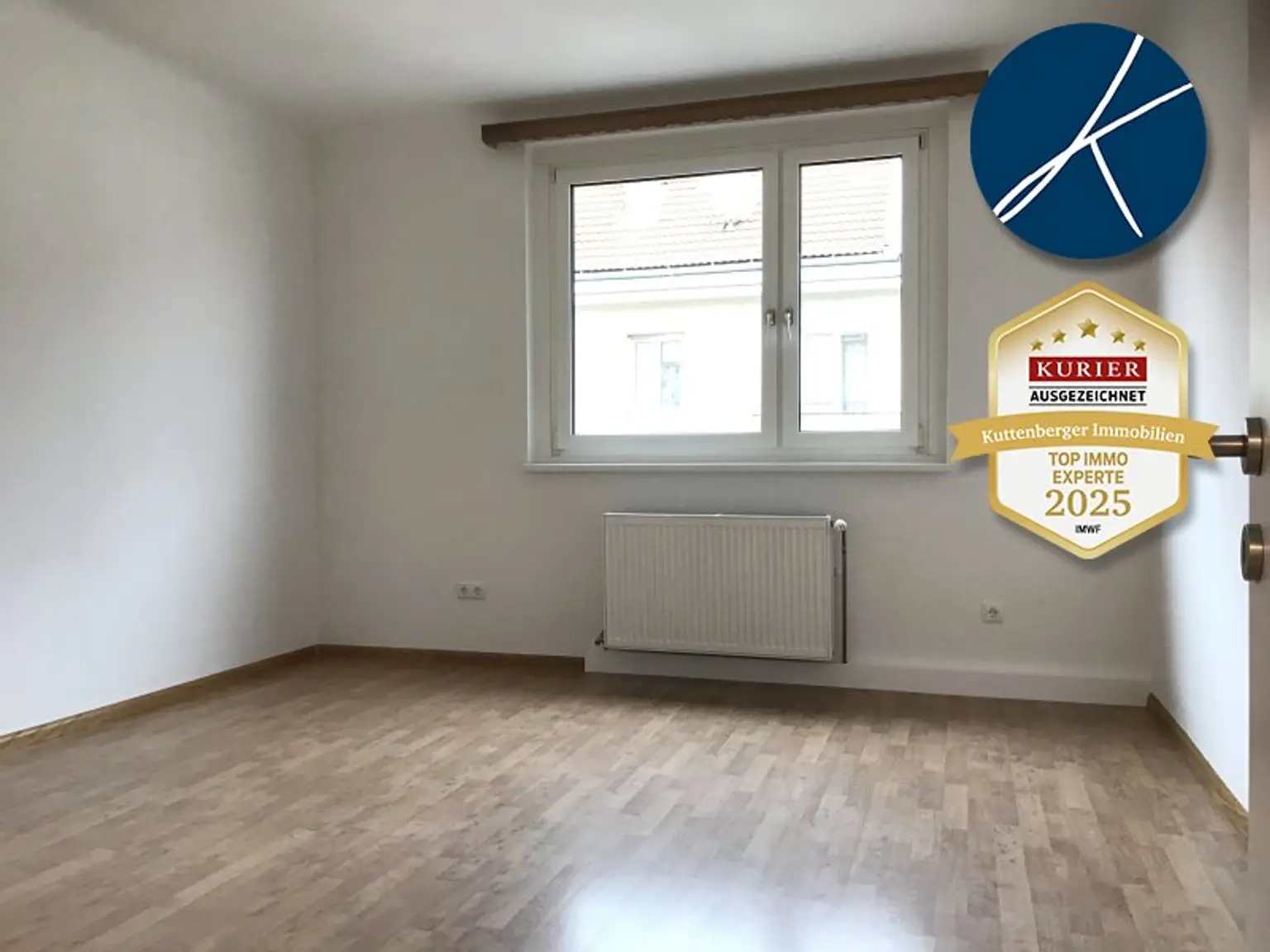 Ab 1. November: Nibelungenviertel - Helle Singlewohnung im 4. Liftstock Nähe Schmelz