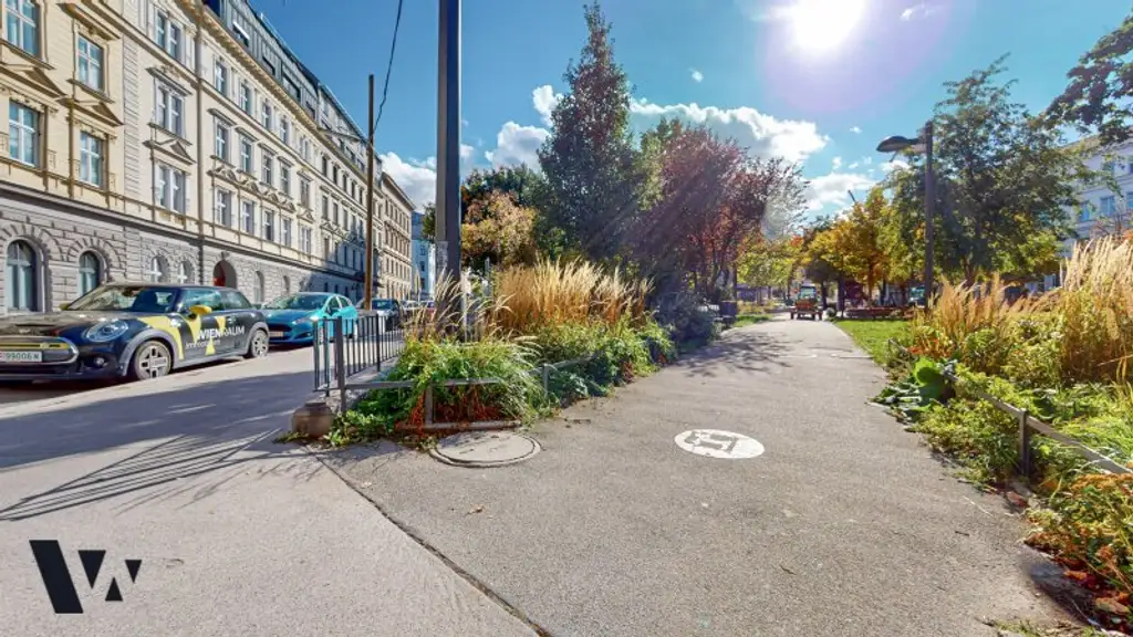 PARKBLICK AM HUNDSTURM | NEU RENOVIERTE 3-ZIMMERWOHNUNG MIT PARKPLATZ
