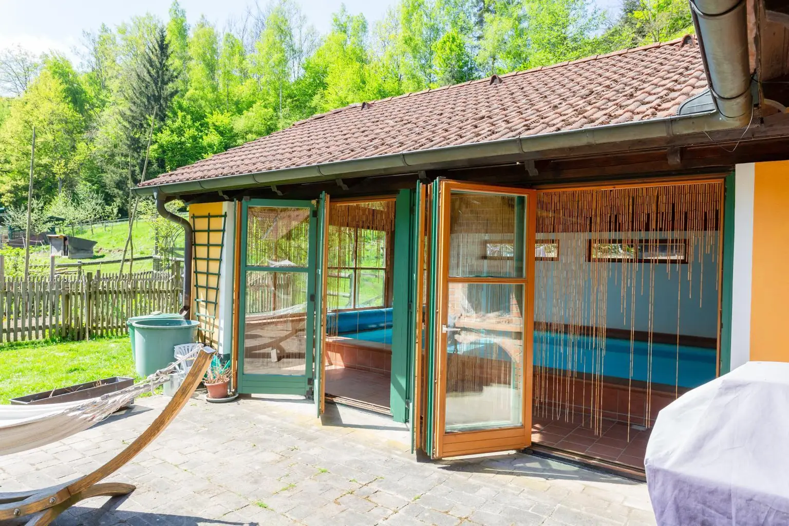 Poolhaus