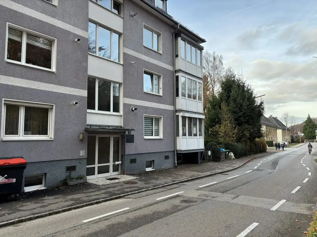COMING SOON! Für Anleger oder Eigennutzer Zentrale 4-Zimmer Wohnung mit 2 verglasten Loggien  Humboldstraße in Attnang-Puchheim
