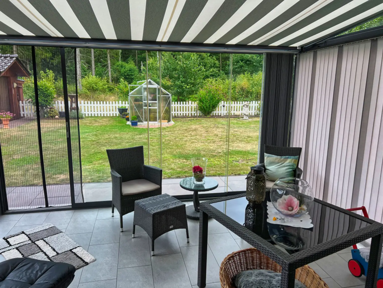 In toller Waldrandlage! TOP-gepflegtes Einfamilienhaus in Rastdorf!