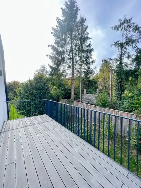 112 m2 Dachgeschosswohnung mit 11 m2 Balkon in Untermauerbach in absoluter Grünruhelage!