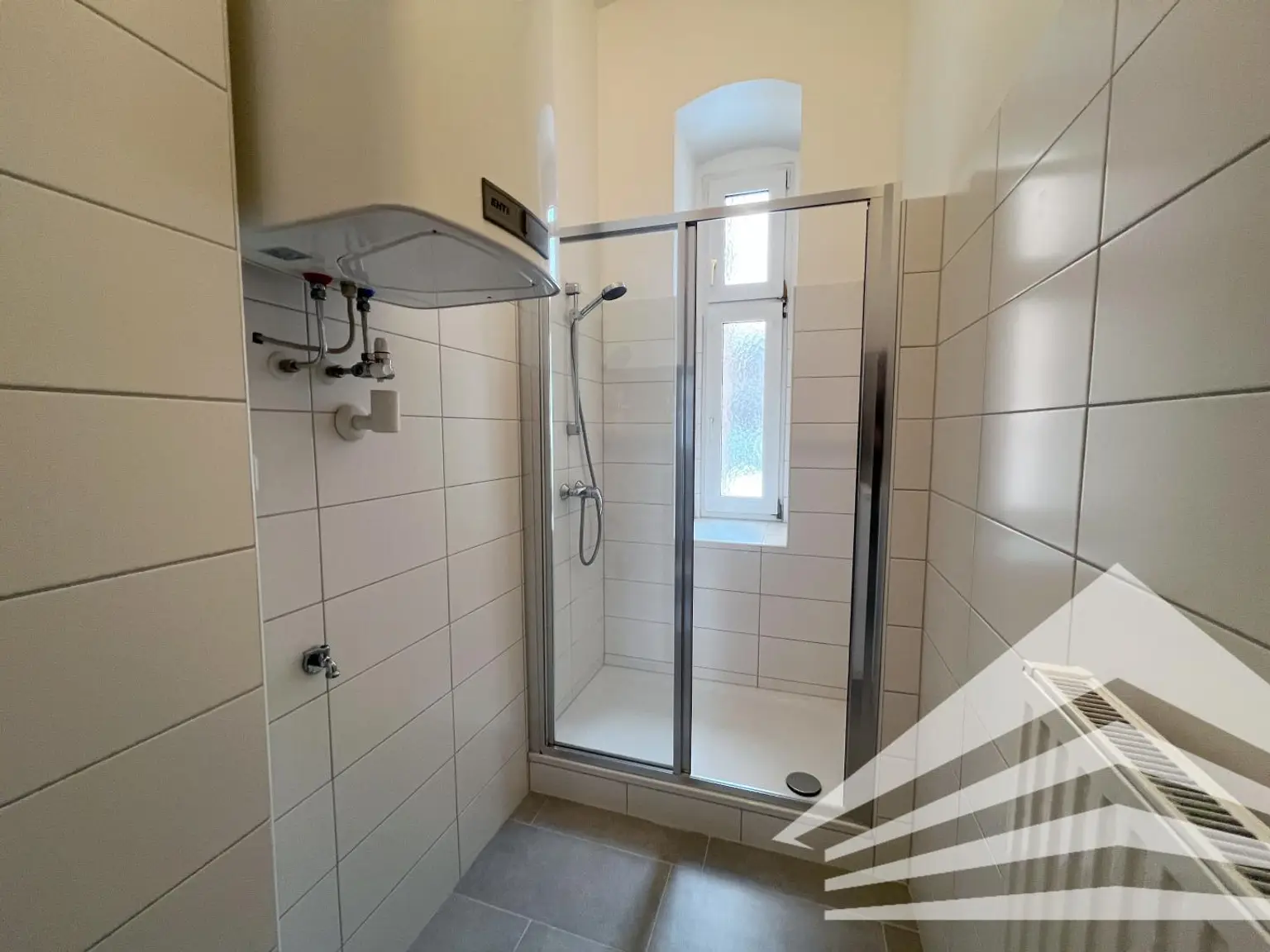 Badezimmer inkl. Dusche und WC