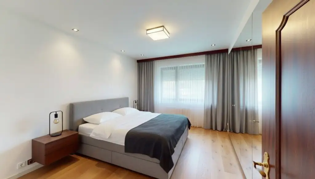 Einfamilienhaus in ruhiger Siedlungslage mit großem Garten (Pachtgrund)