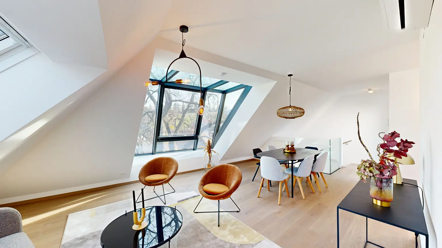 ZUR SCHÖNEN AGNES – Erstbezug: Großzügige 5-Zimmer-Dachgeschoss-Maisonette mit Dachterrasse in Sievering // PROVISIONSFREI