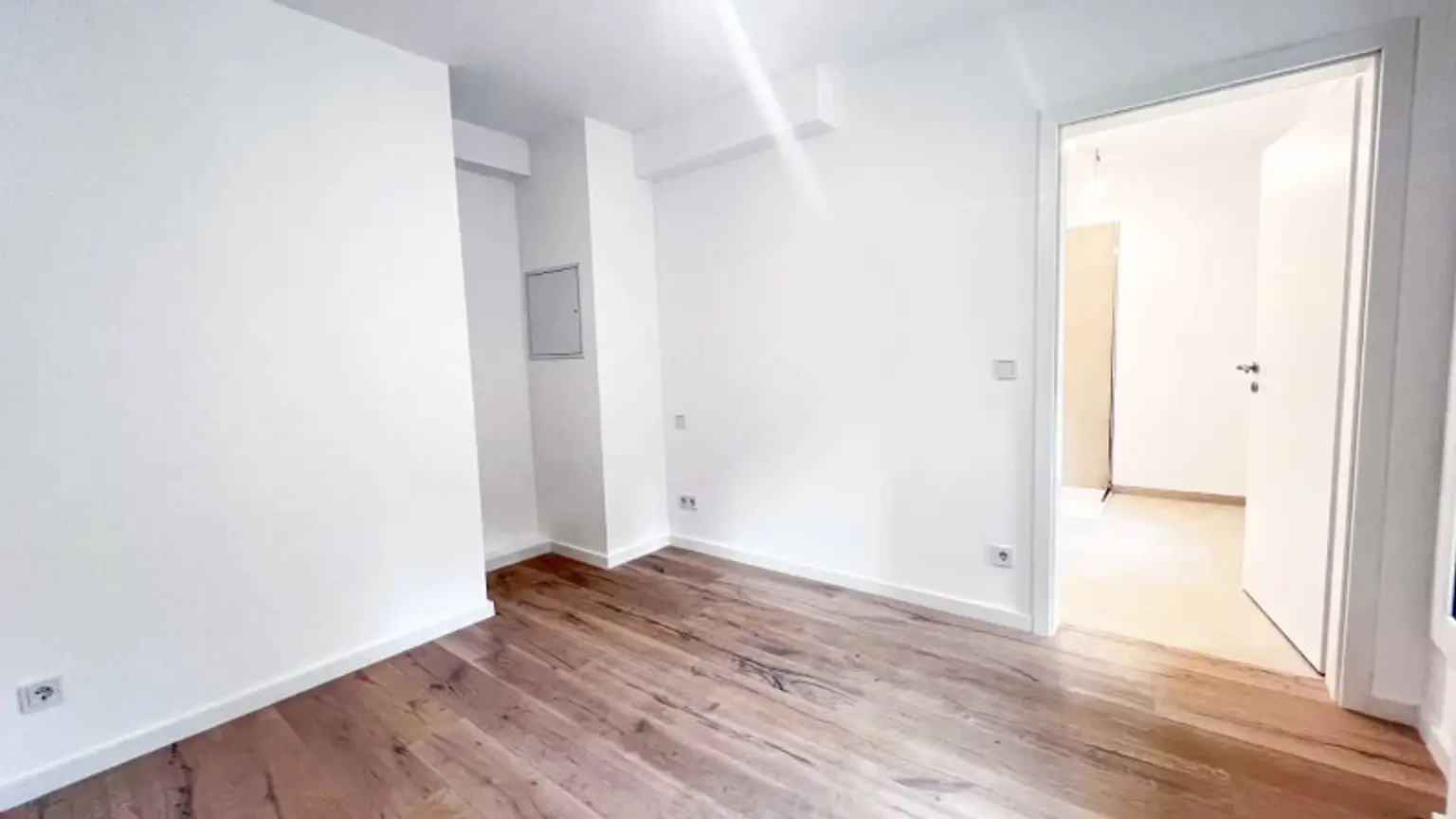 KLEINER 2-ZIMMER TRAUM MIT GROSSZÜGIGER FREIFLÄCHE